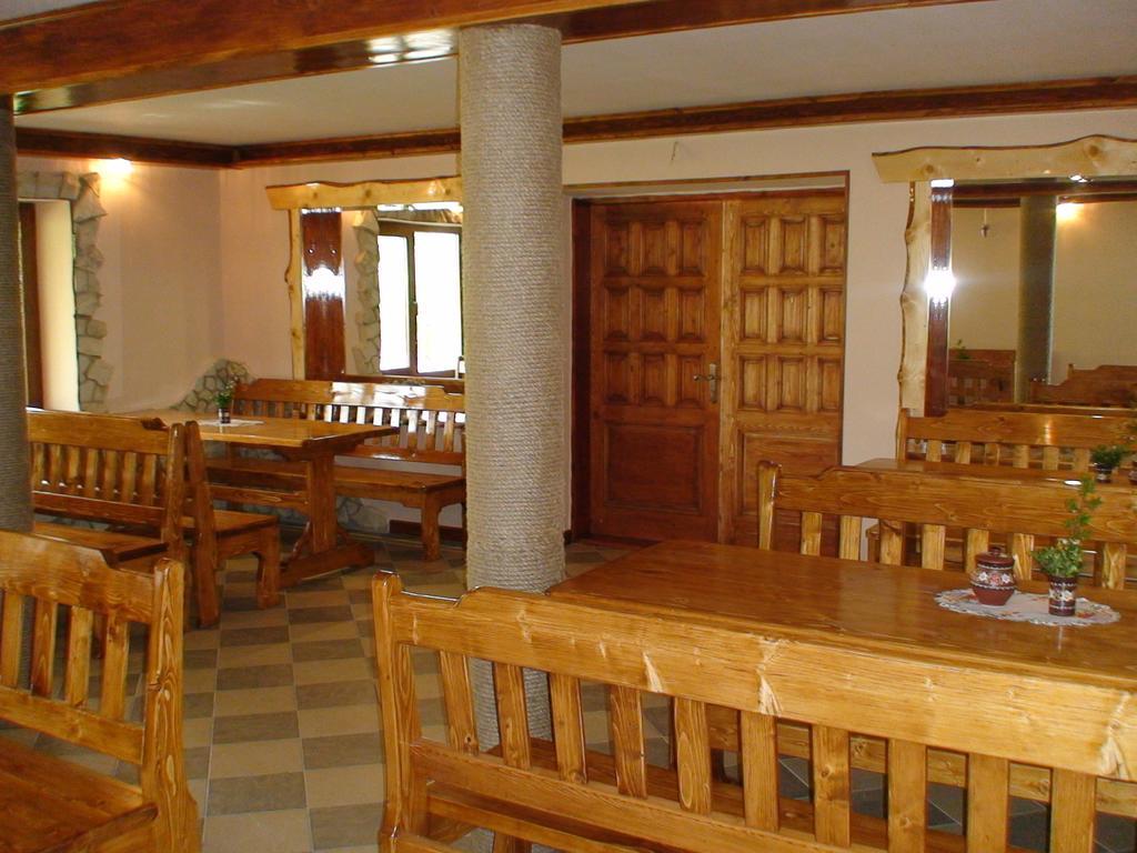 Gostynniy Dvir Raytshtoky Hotel Vorokhta Exterior photo