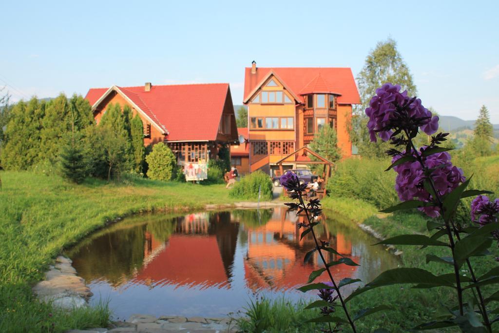 Gostynniy Dvir Raytshtoky Hotel Vorokhta Exterior photo